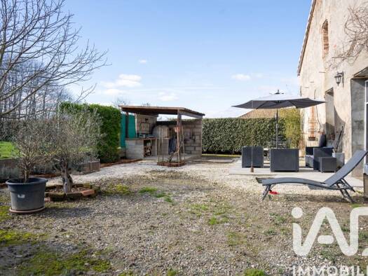 Maison à vendre 249 000 € 3 pièces 2 chambres 122 m² 6 641 m² de terrain Saint-Aignan 82100