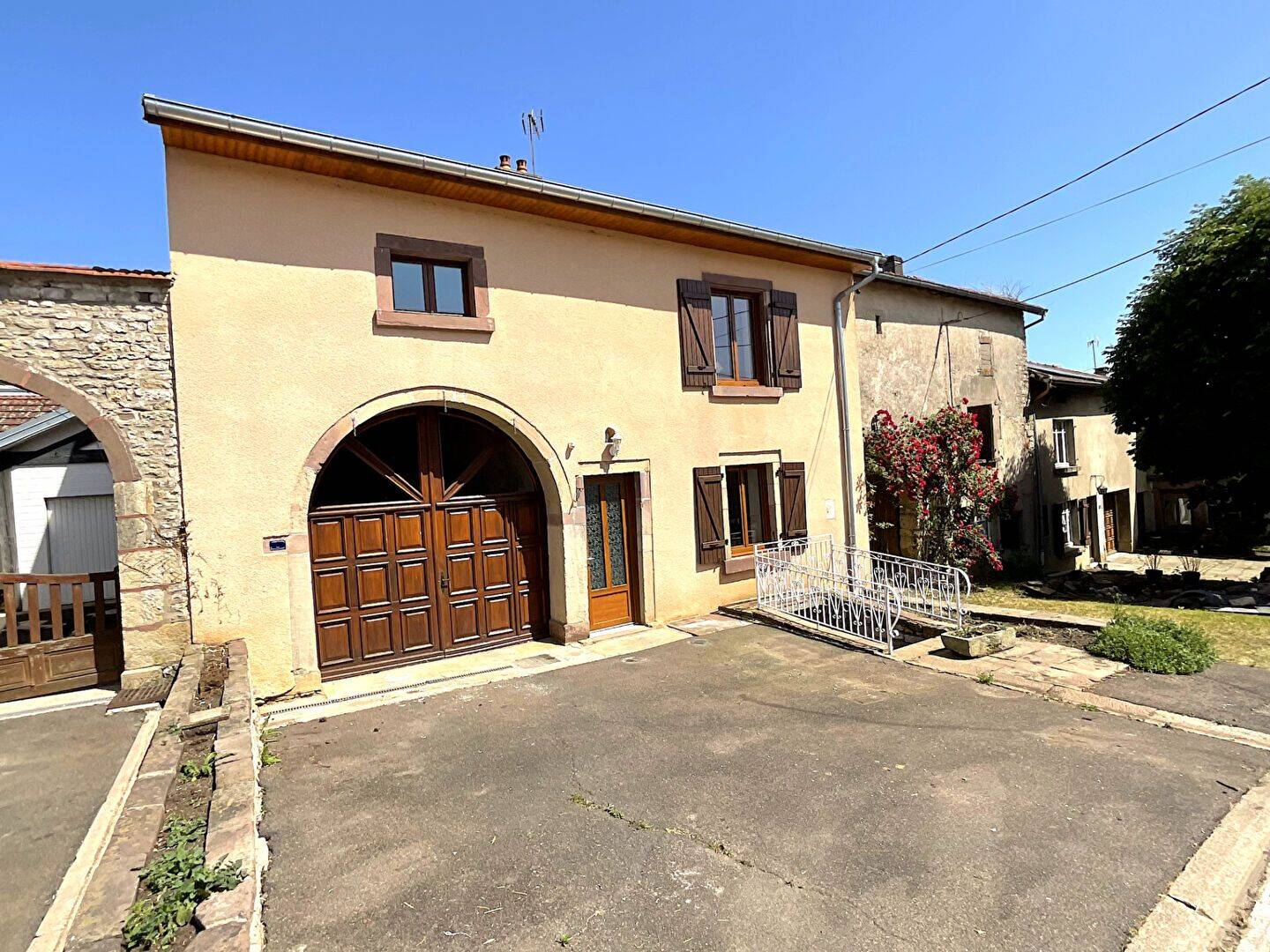 Maison 6 pièces 157 m² · à Melincourt · 157 m² · 167 500 €