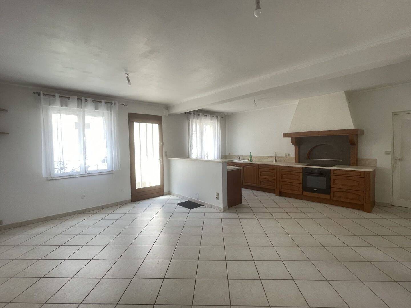 Maison 4 pièces 90 m² · à Saintes · 90 m² · 770 €