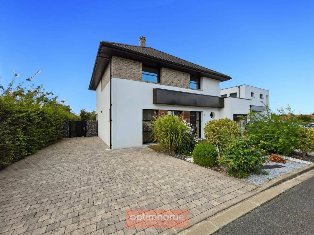 Maison 6 pièces 146 m² · à Athies · 146 m² · 465 000 €