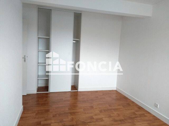 Appartement 3 pièces 71 m² · à Saint-Renan · 71,1 m² · 738 €