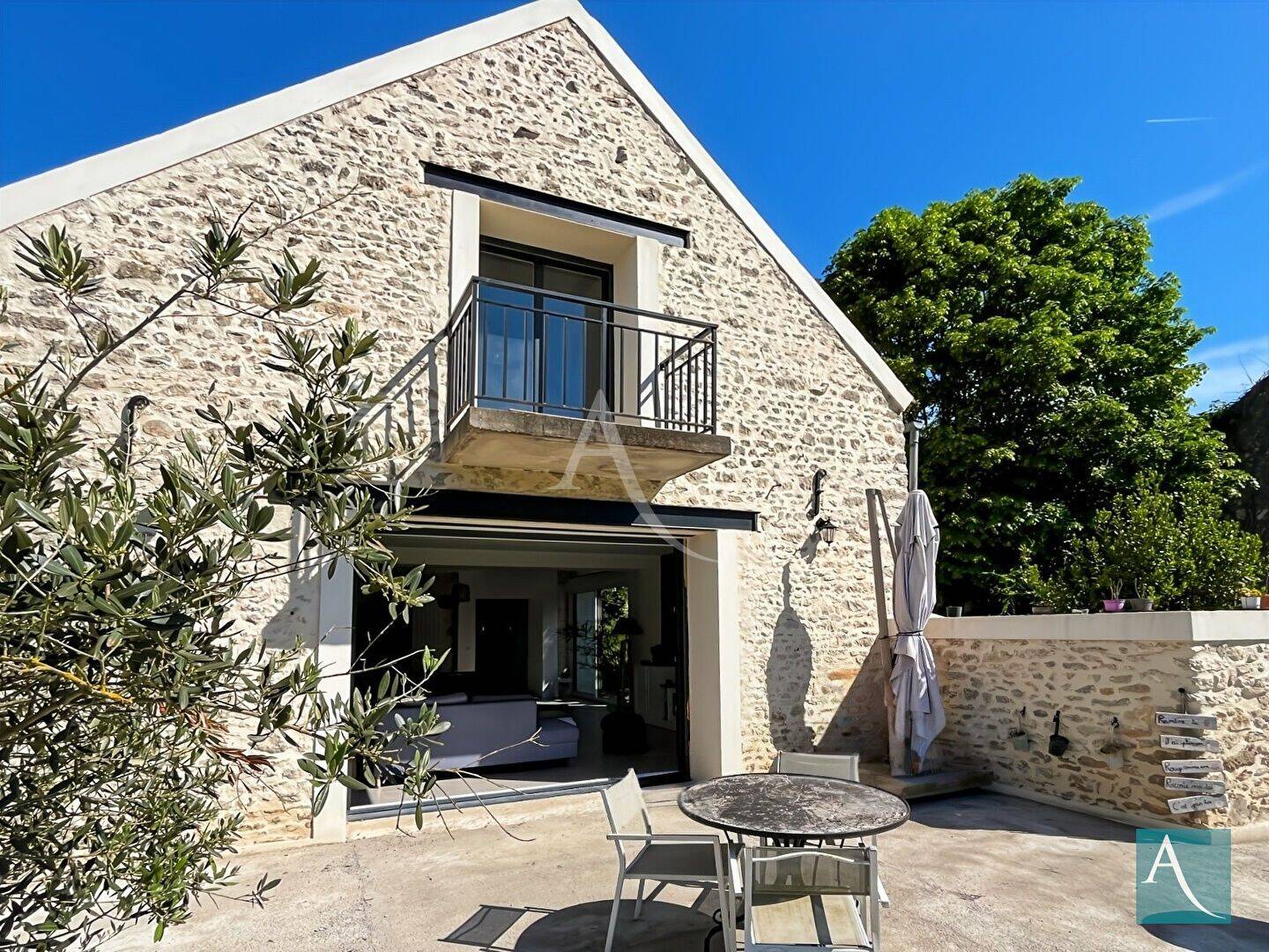 Maison 5 pièces 187 m² · à Saclas · 186,7 m² · 430 560 €