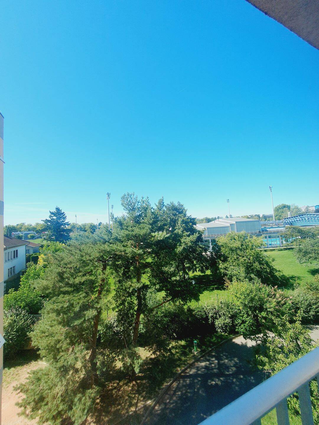 Appartement 2 pièces 60 m² · à Bron · 59,8 m² · 838 €/mois