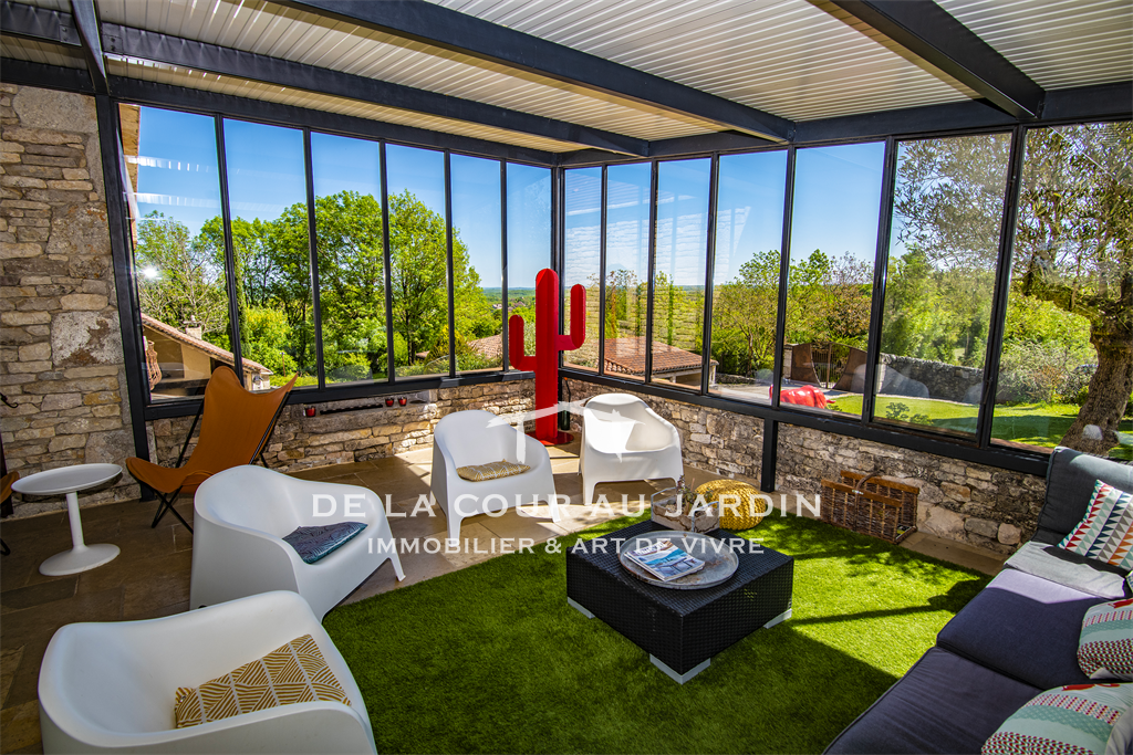 Maison 13 pièces 450 m² · à Varaire · 450 m² · 935 000 €