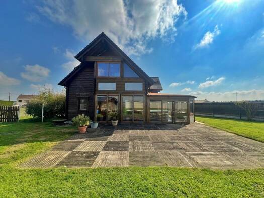 Chalet à vendre 197 000 € 6 pièces 3 chambres 110 m² 1 515 m² de terrain Nogent-sur-Seine 10400