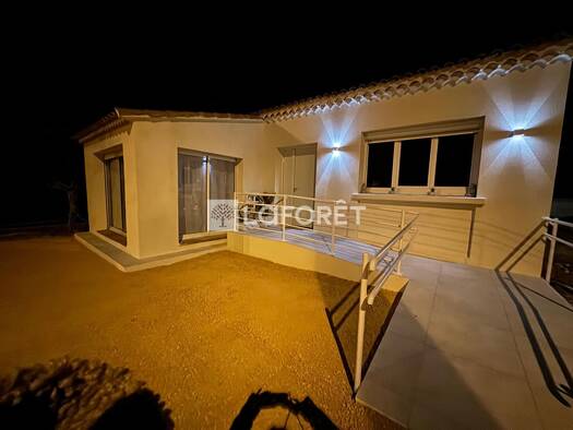 Espace bureau à louer 860 € 16 m² de bureaux Gramenieres La Fare-les-Oliviers 13580