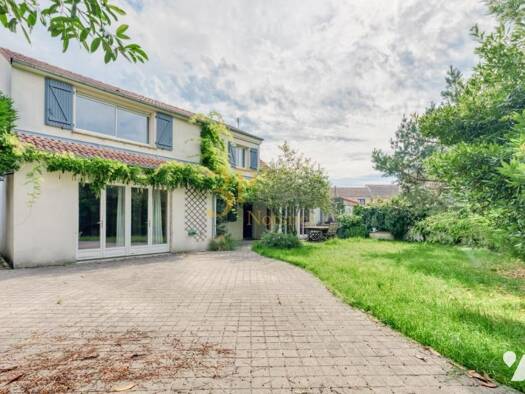 Maison à vendre 360 000 € 7 pièces 5 chambres 120 m² 434 m² de terrain Clichy-sous-Bois 93390