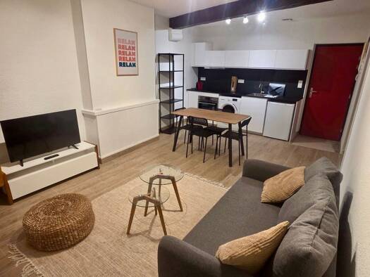 Appartement à louer 720 € 2 pièces 1 chambre 40 m² Étage 1/2 Centre Ville Beaune 21200