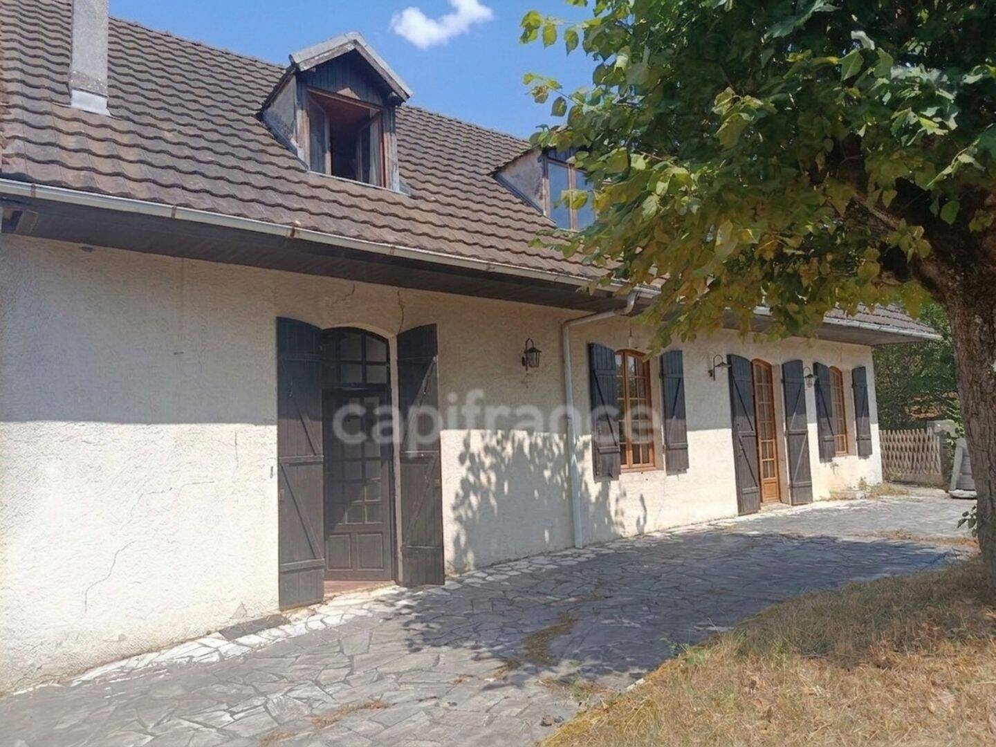 Maison 8 pièces 153 m² · à Billy-Chevannes · 153 m² · 55 500 €