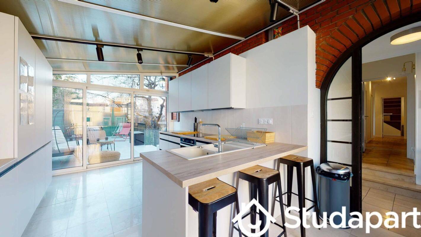 1 pièce 10 m² · à Pantin · 10 m² · 895 €