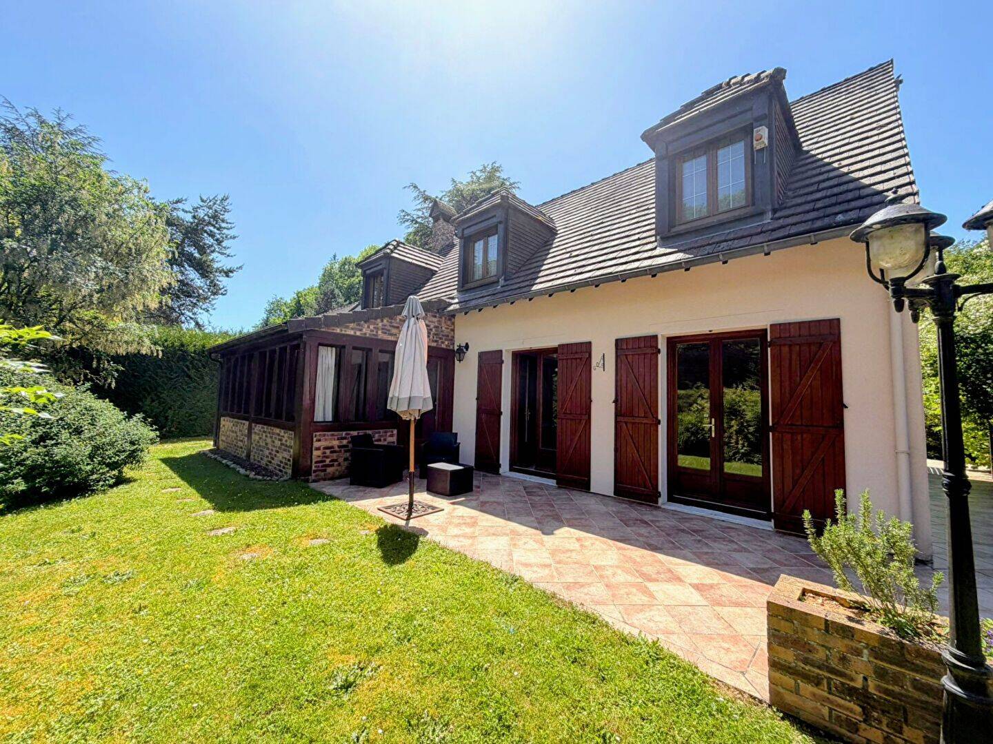 Maison 8 pièces 180 m² · à Grisy-les-Plâtres · 180 m² · 439 000 €