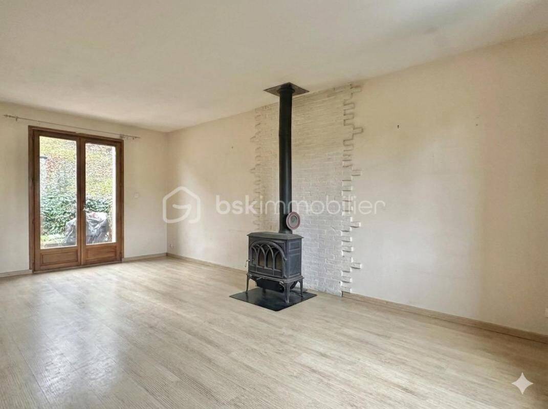 Maison 5 pièces 80 m² · à Saint-Julien-du-Sault · 80 m² · 127 000 €