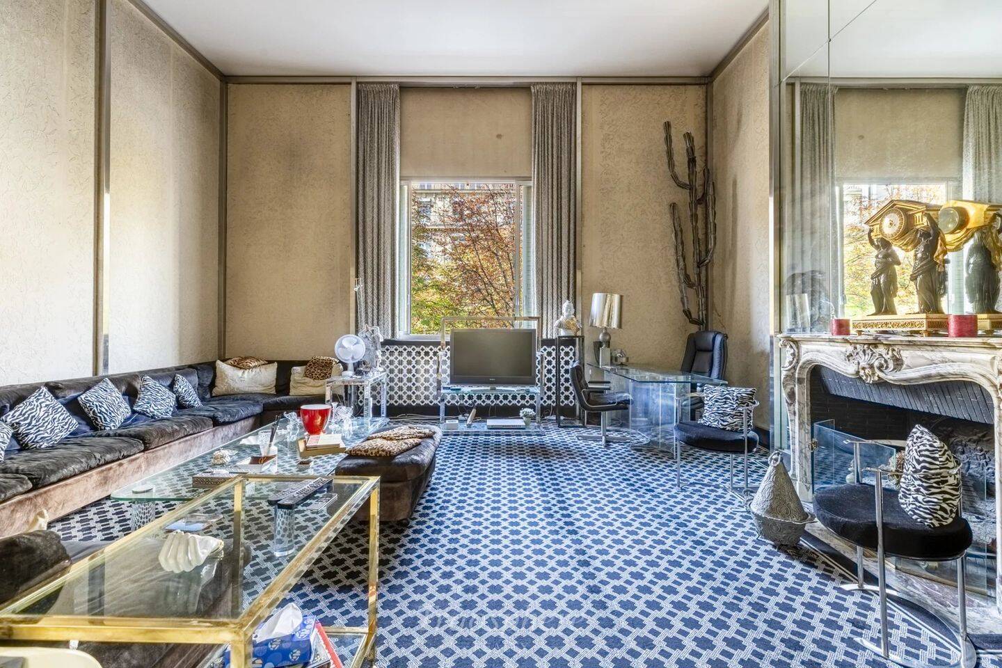 Appartement 3 pièces 131 m² · à Paris 8ème Arrondissement · 131 m² · 12 000 €/mois