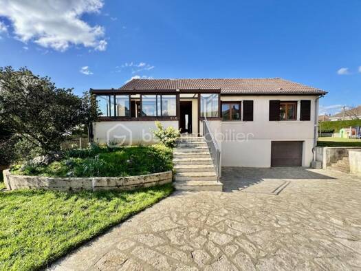 Pavillon à vendre 199 900 € 4 pièces 3 chambres 102 m² Saint-Georges-sur-Baulche 89000