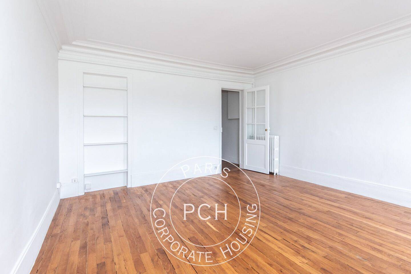 Appartement 4 pièces 73 m² · à Paris 7ème Arrondissement · 73,4 m² · 2 550 €/mois