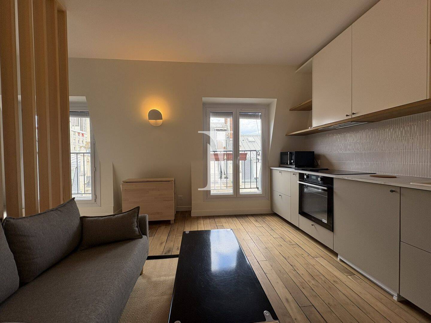Appartement 1 pièce 28 m² · à Paris 17ème Arrondissement · 28,1 m² · 1 290 €