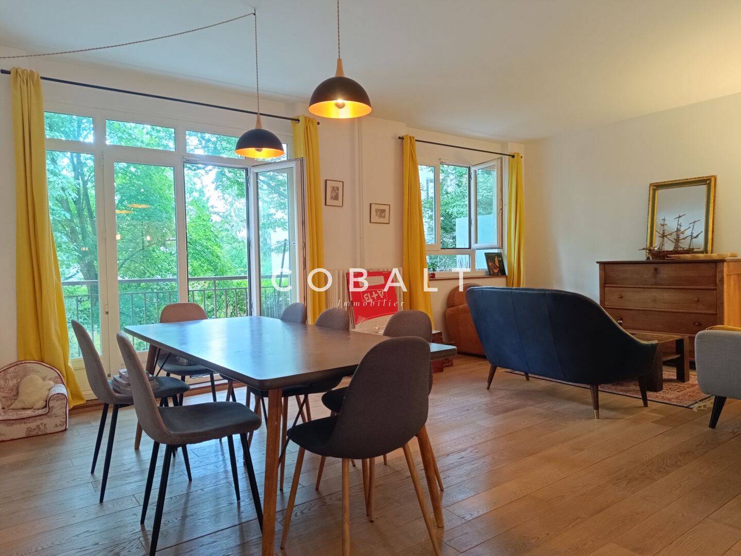 Appartement 5 pièces 110 m² · à Versailles · 110 m² · 2 400 €/mois