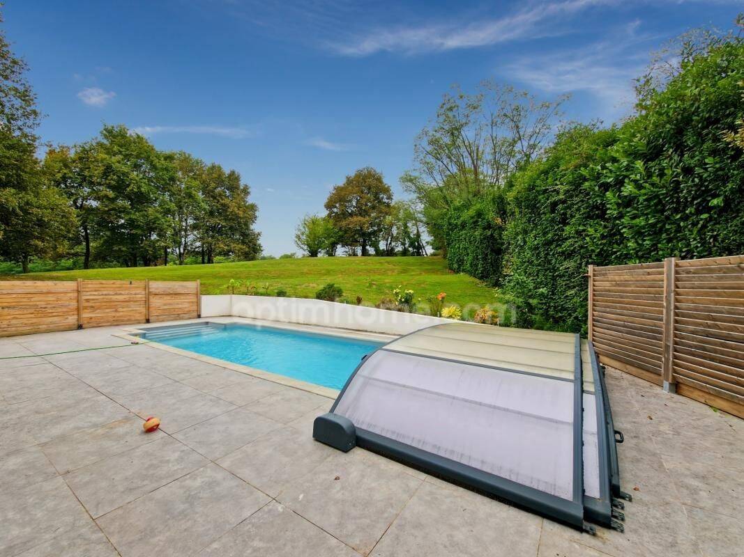 Maison 9 pièces 274 m² · à Habas · 274 m² · 399 000 €