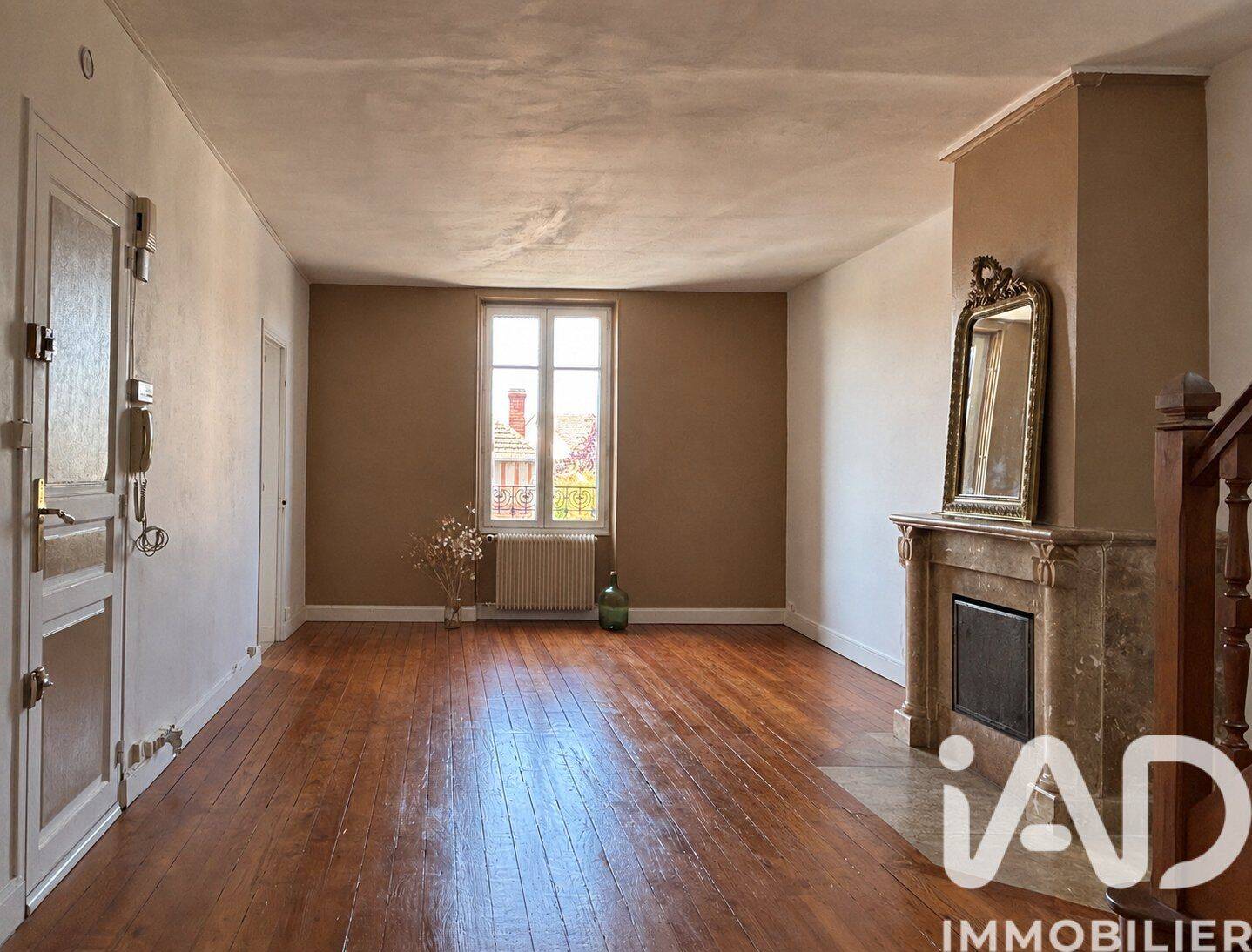 Appartement 3 pièces 101 m² · à Fleury-les-Aubrais · 101 m² · 150 000 €