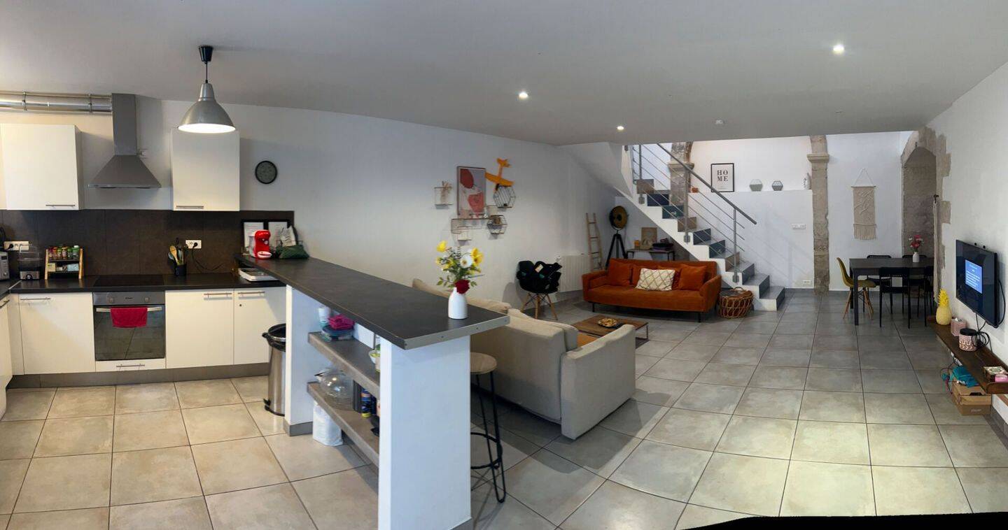 Maison 3 pièces 110 m² · à Marseille 9ème Arrondissement · 110 m² · 1 400 €/mois