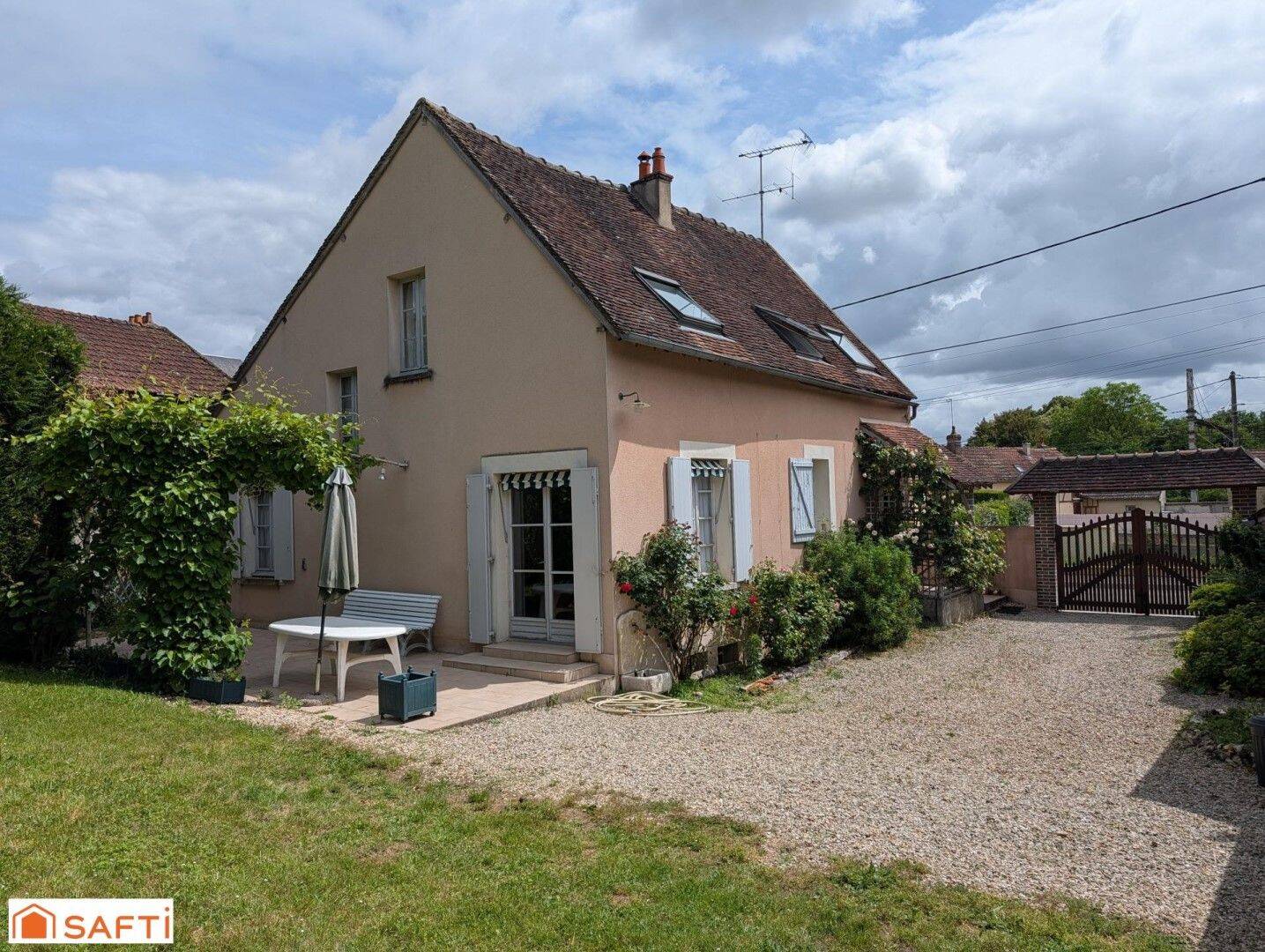 Maison 4 pièces 110 m² · à Villeneuve-sur-Yonne · 110 m² · 181 000 €