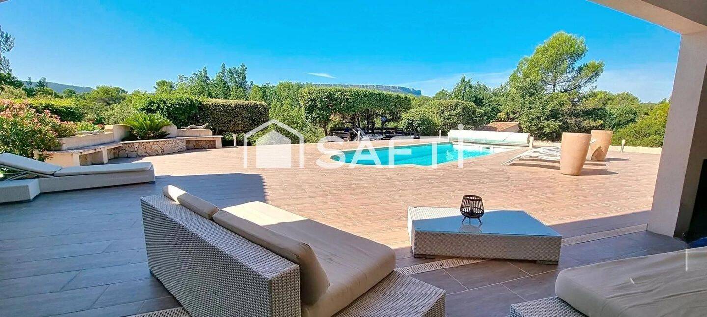 Maison 5 pièces 205 m² · à Ollières · 205 m² · 990 000 €