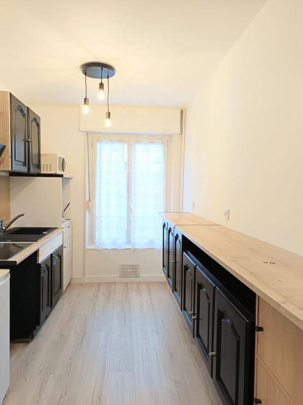 Appartement 3 pièces 59 m² · à Reims · 58,5 m² · 860 €