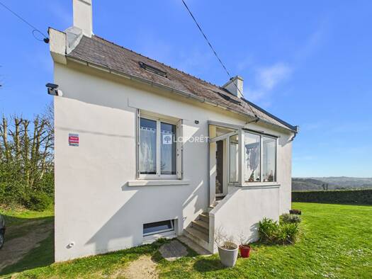 Maison à vendre 175 000 € 4 pièces 2 chambres 76 m² 841 m² de terrain Le Cloître-Pleyben 29190