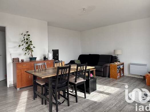 Appartement à vendre 142 000 € 4 pièces 3 chambres 86 m² Étage 3/3 Le Vilpot Saran 45770