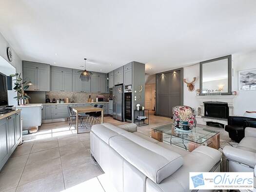 Maison à vendre 795 000 € 6 pièces 4 chambres 150,1 m² Bois de la Grille Guyancourt 78280