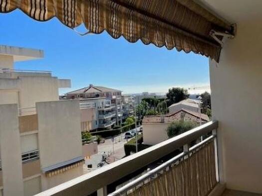Appartement à vendre 330 000 € 2 pièces 1 chambre 59,5 m² Étage 3/4 Saint-Laurent-du-Var 06700