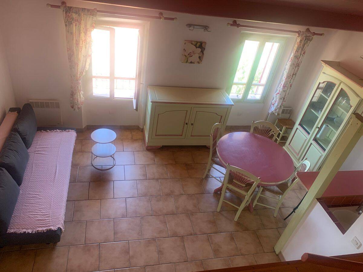 Appartement 1 pièce 30 m² · à Pierrefeu-du-Var · 30 m² · 520 €/mois