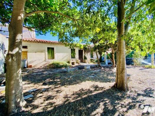 Maison de plain-pied à vendre 220 000 € 3 pièces 1 chambre 69 m² 400 m² de terrain Sussargues 34160