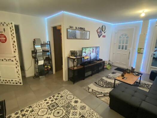 Appartement à louer 740 € 1 pièce 37 m² disponible dès maintenant Nord Ifs 14123