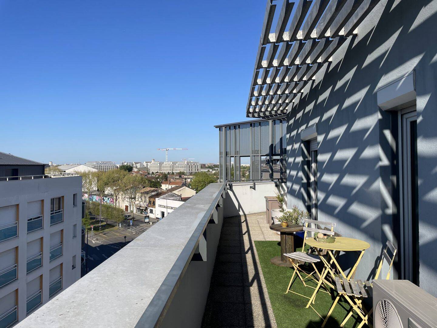 Appartement 4 pièces 78 m² · à Cenon · 77,9 m² · 1 300 €
