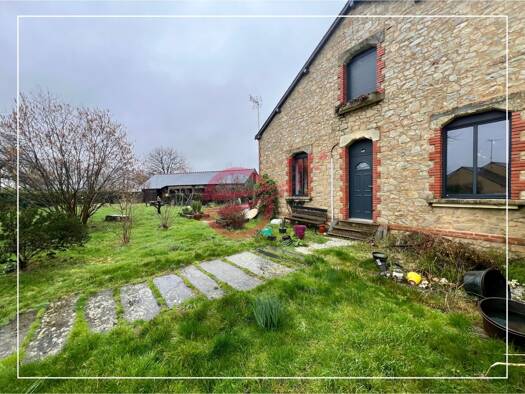 Maison à vendre 229 000 € 7 pièces 4 chambres 166 m² 1 051 m² de terrain Treffieux 44170