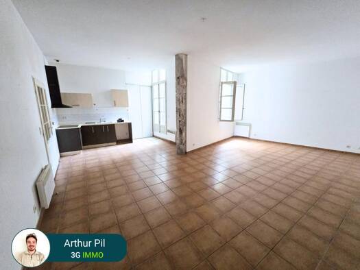 Appartement à vendre 164 000 € 3 pièces 2 chambres 96,7 m² 1er étage Centre Ville Perpignan 66000