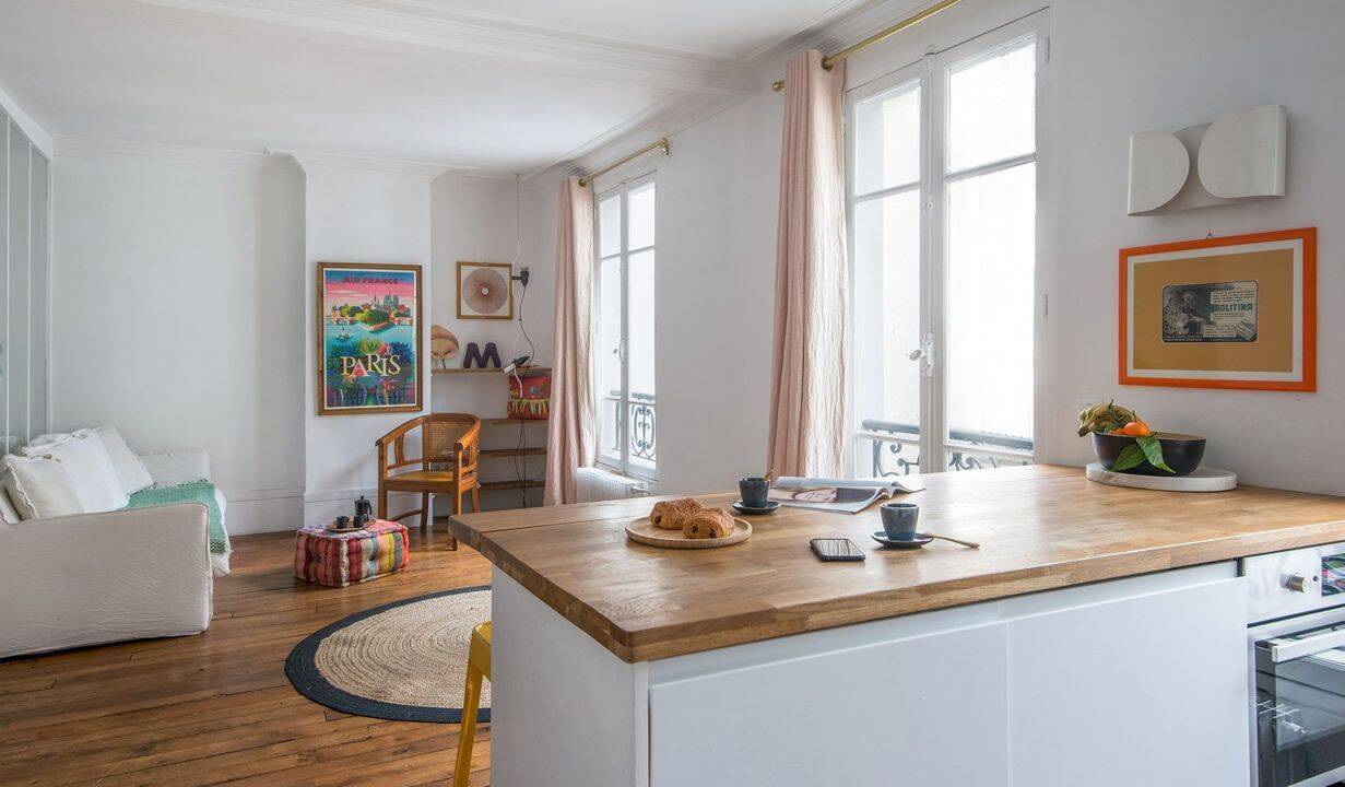 Appartement 2 pièces 45 m² · à Paris 18ème Arrondissement · 45 m² · 1 850 €/mois