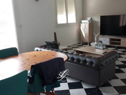 Colocation à louer 380 € 3 pièces 1 chambre 80 m² Étage 1/3 Le Mans 72000