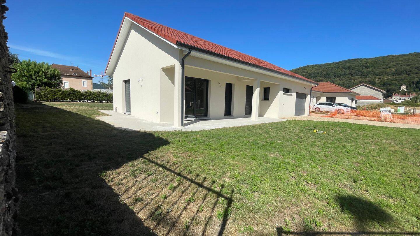 Maison 4 pièces 97 m² · à La Balme-les-Grottes · 97 m² · 1 390 €