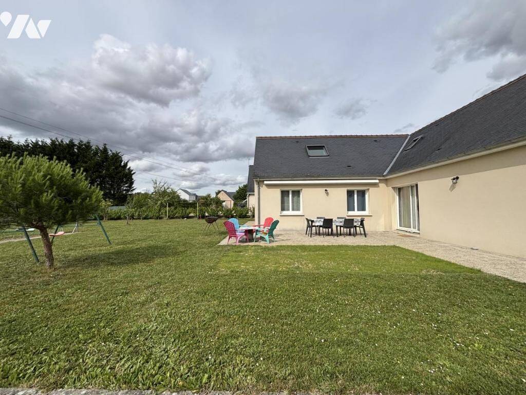 Maison 8 pièces 195 m² · à Nouzilly · 195 m² · 466 200 €