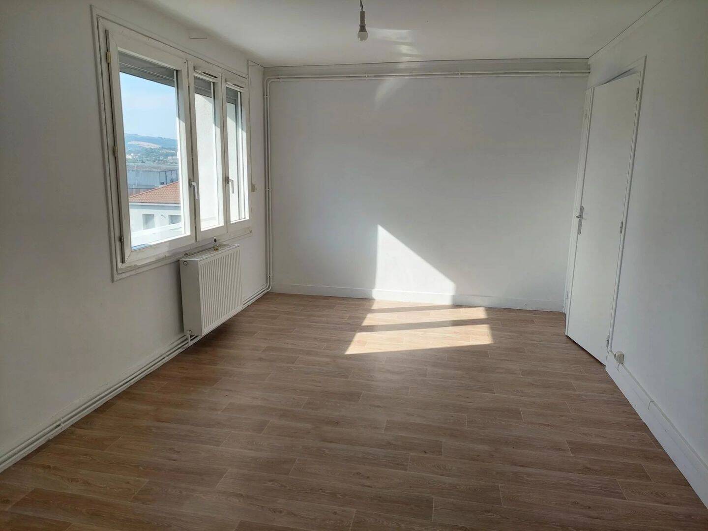 Appartement 3 pièces 56 m² · à Saint-Étienne · 56 m² · 352 €