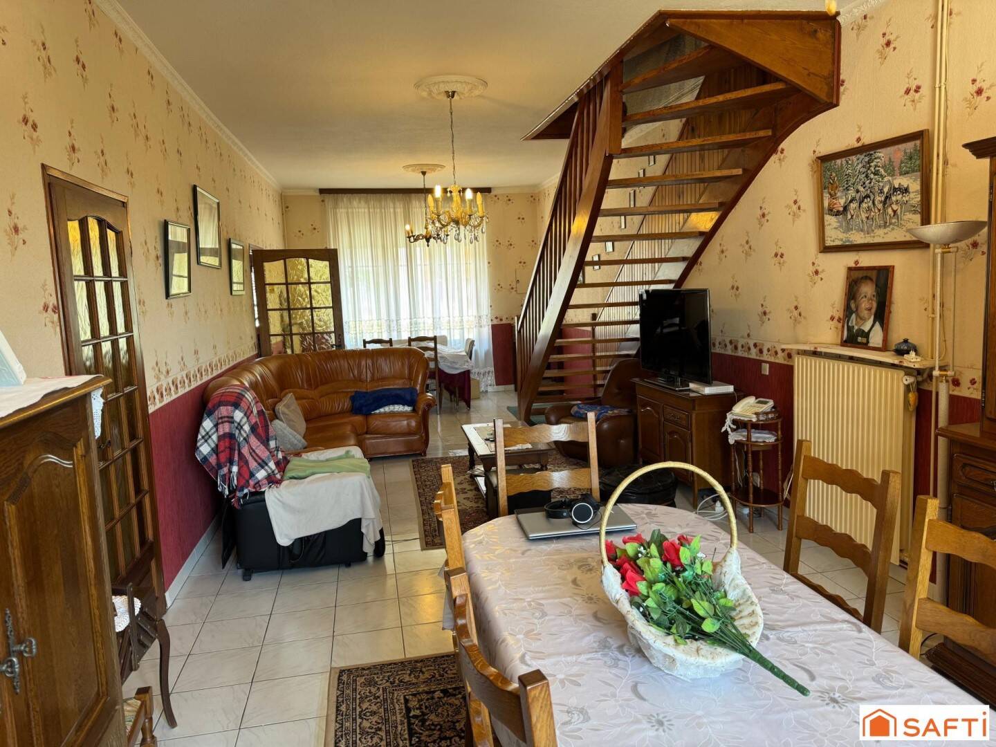 Maison 7 pièces 180 m² · à Véry · 180 m² · 119 000 €