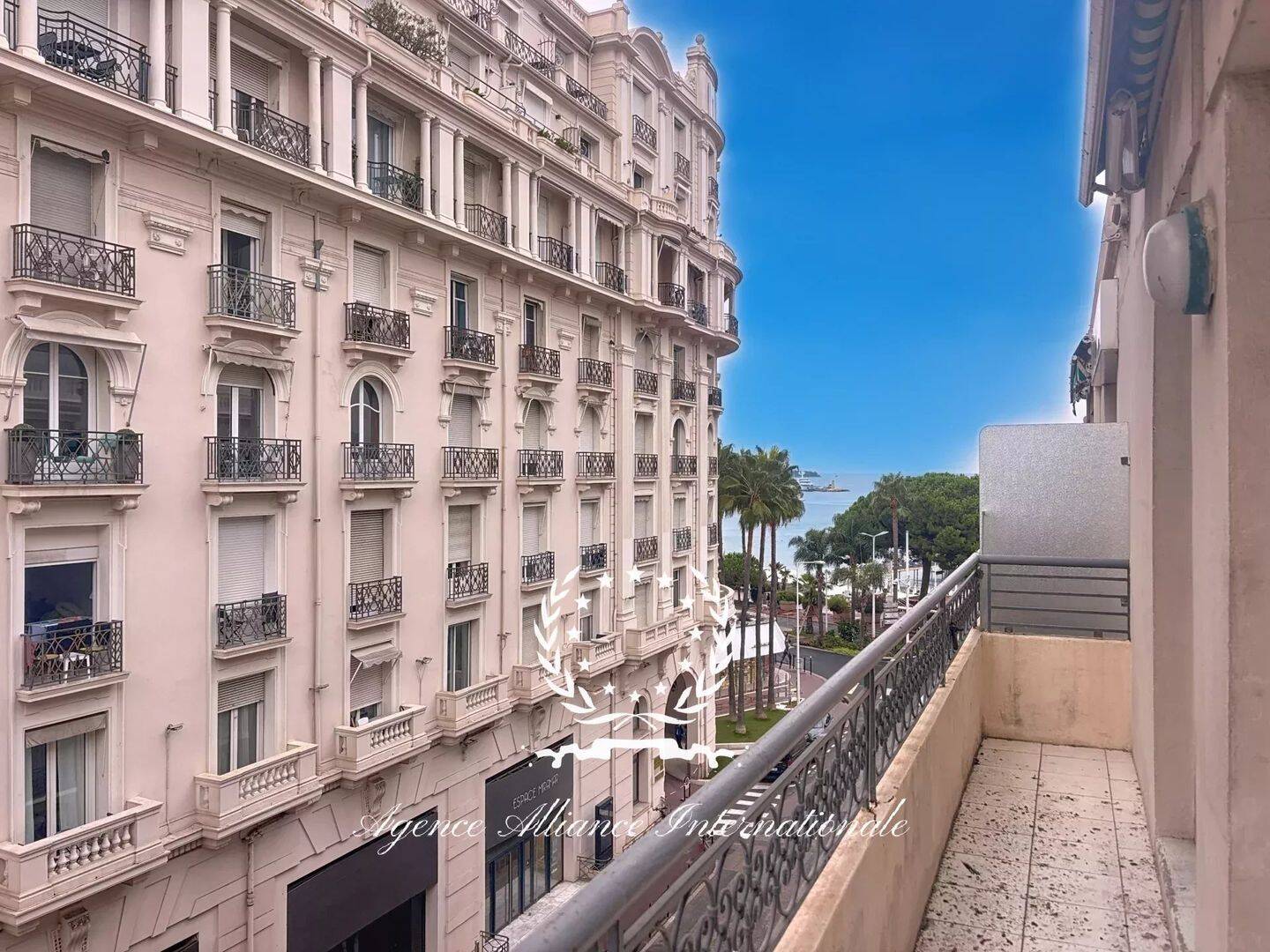 Appartement 2 pièces 32 m² · à Cannes · 32 m² · 435 000 €
