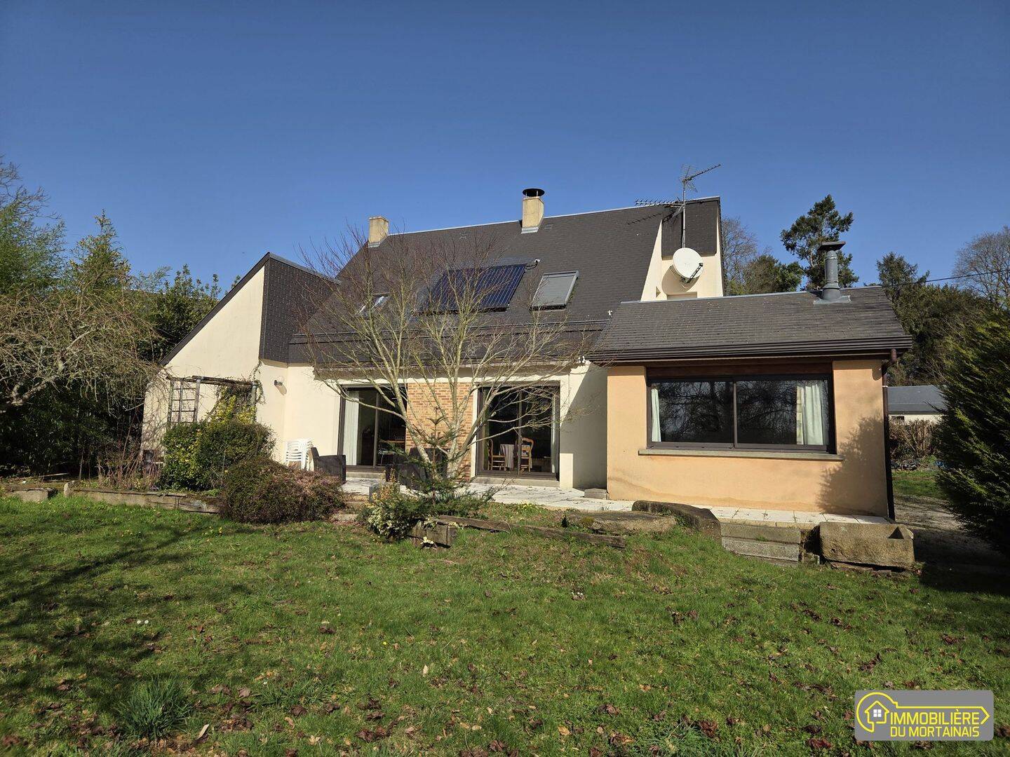 Maison 5 pièces 125 m² · à Sourdeval · 124,5 m² · 256 000 €