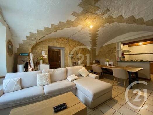 Appartement à louer 610 € 2 pièces 1 chambre 64,2 m² RDC Remoulins 30210