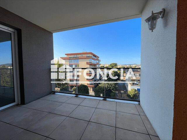 Appartement 3 pièces 58 m² · à Fréjus · 58,1 m² · 932 €