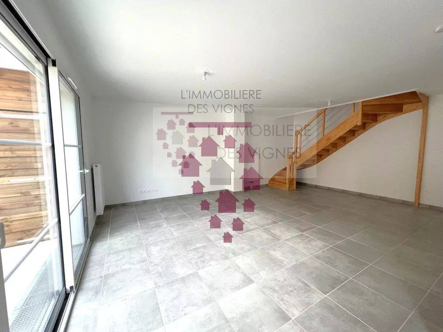 Maison 4 pièces 85 m² · à Saint-Médard-d'Eyrans · 85,1 m² · 1 115 €