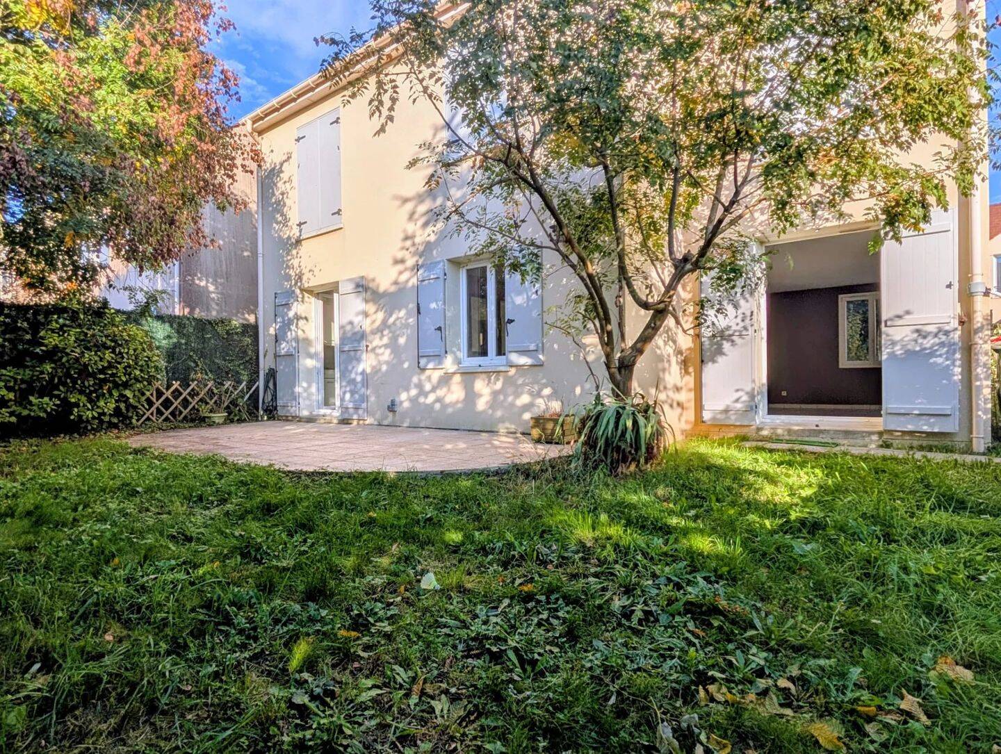 Maison 7 pièces 164 m² · à Plaisir · 164 m² · 460 000 €
