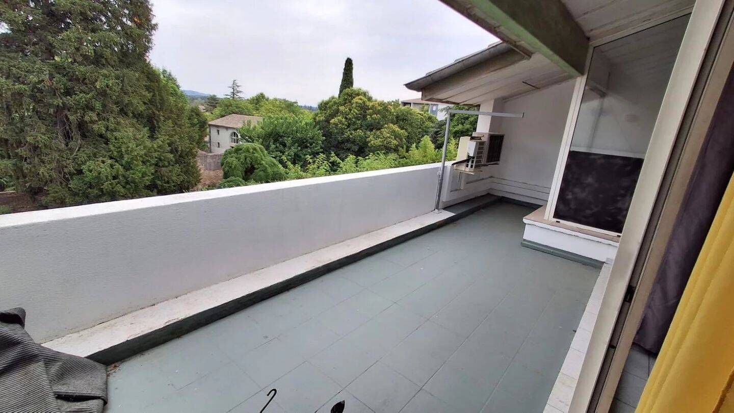Appartement 3 pièces 68 m² · à Pont-Saint-Esprit · 68 m² · 750 €